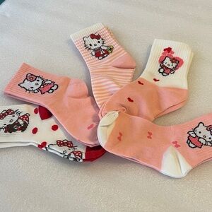 SANRIO HELLO KITTY SET OF 5 pr SOCKS SZ L- NIP